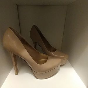 Jessica Simpson Vinyl Platform Heel